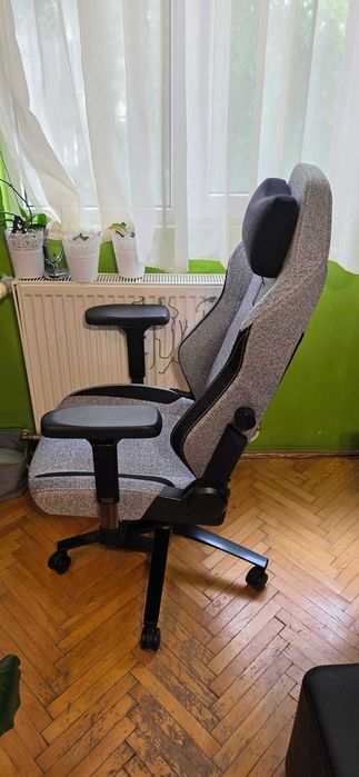 Висок клас Офис/геймърски стол Secretlab Titan Evo