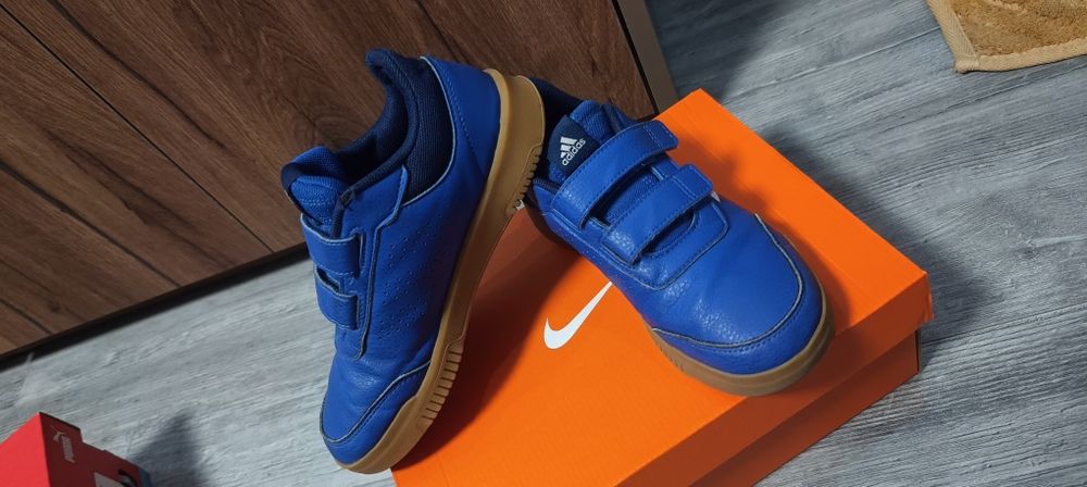 Маратонки Адидас 35 номер