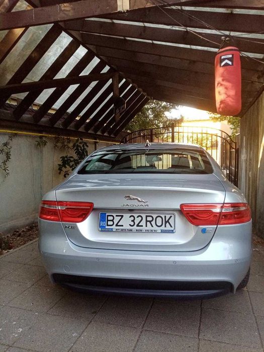JAGUAR XE 2018 — imagine 3