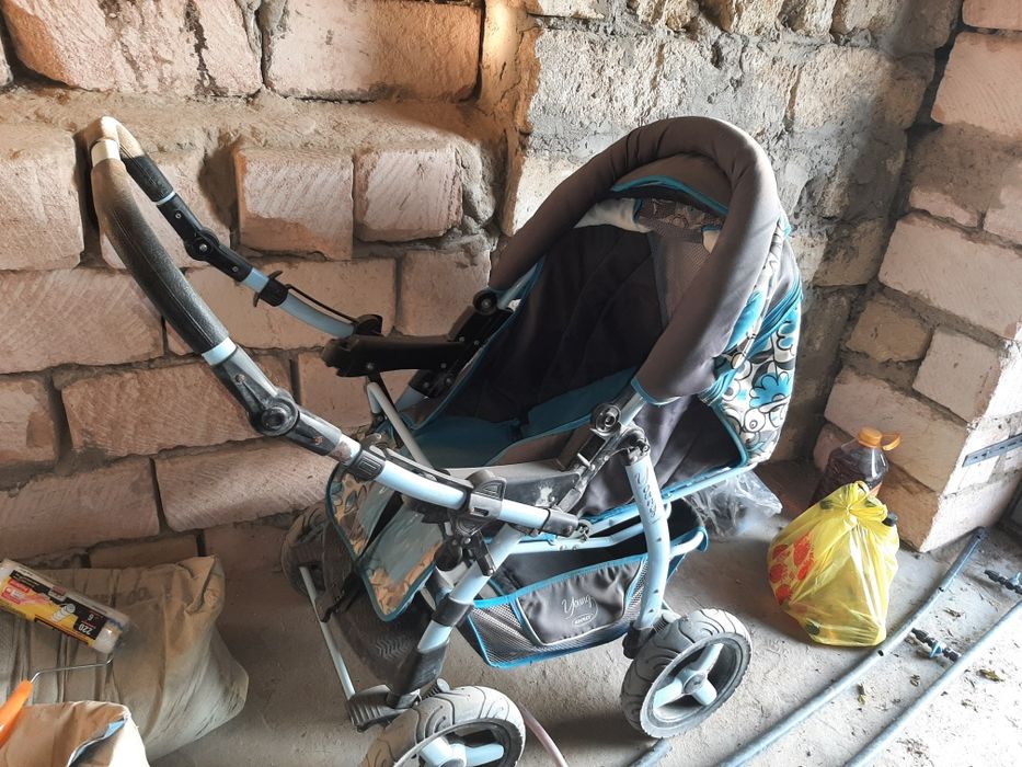 Коояска детская в хорошем состоянии