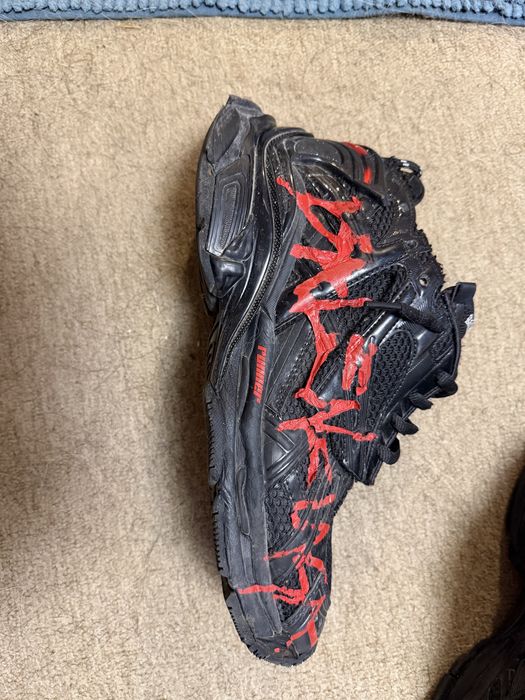 Balenciaga runner graffiti