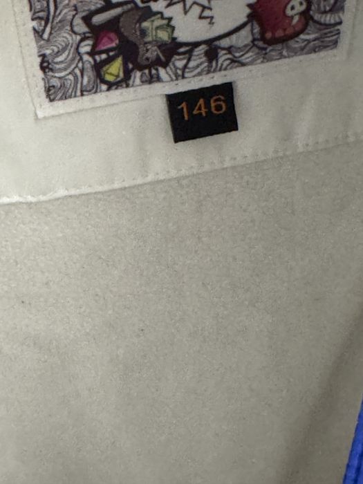 Продам зимнюю куртку для девочки!