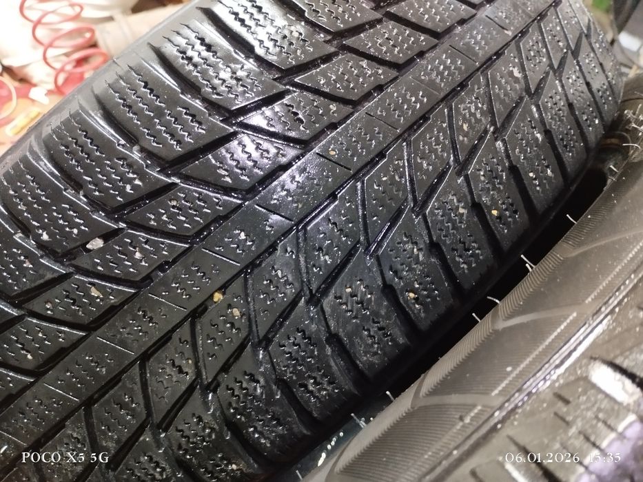 Шины  все сезонные.