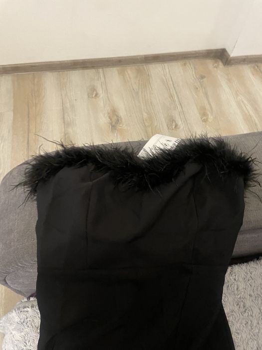 Vand rochie  culoare neagra noua matimea M