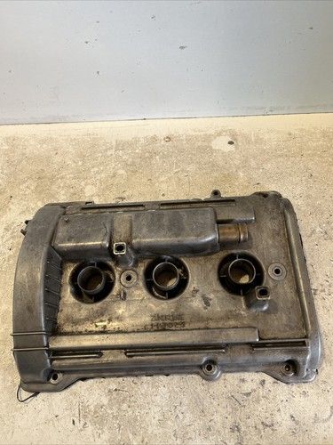 Капак на клапани преден десен за Audi A4 B5 2.8 V6 (2001) 078103472L
