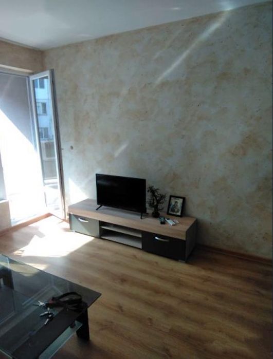 Дава се под наем Двустаен апартамент в Пловдив, Кючук Париж - 75 кв.м за 400 € - Снимка #2