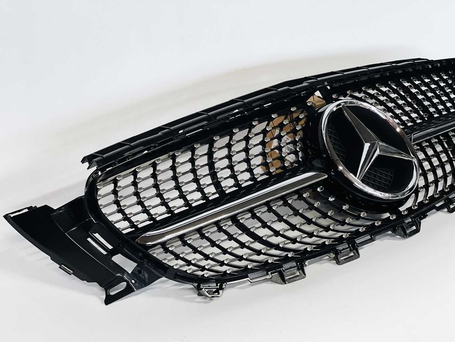Решетка радиатора на E-Class W213