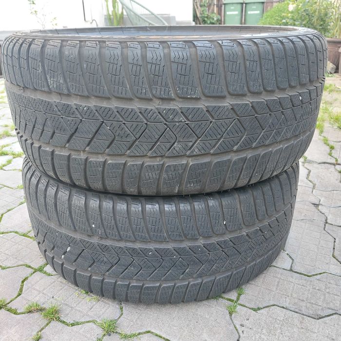 Cauciucuri Winter Pirelli Sottozero 3 (255/35 R19 96H M+S) Run Flat