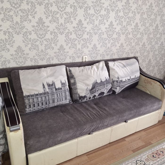 Продам Диван срочно