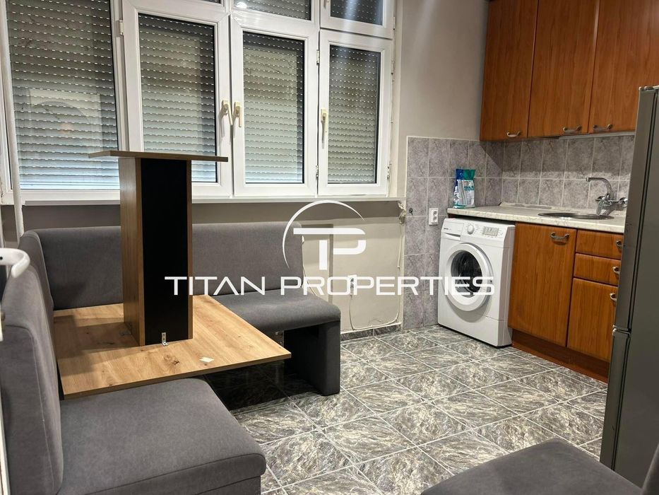 Дава се под наем Тристаен апартамент в Бургас, Лазур - 100 кв.м за 700 € - Снимка #2