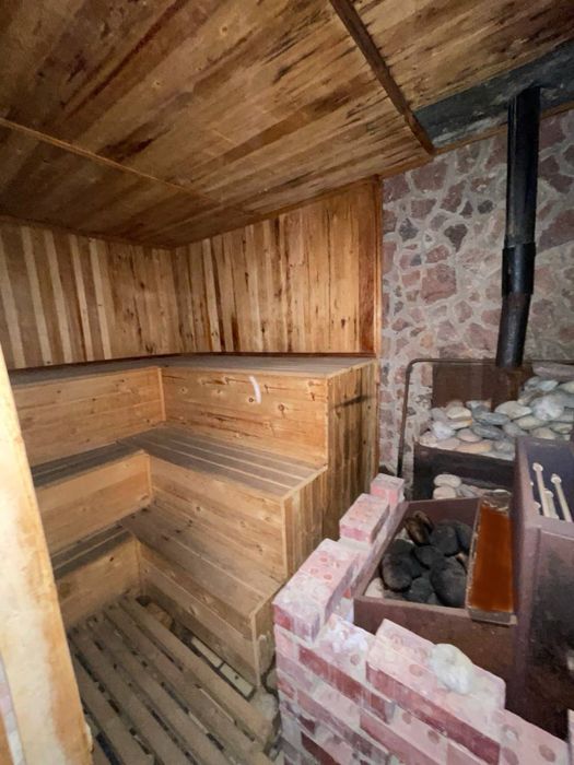 Продаётся чёткая дача (очень уютная с идеальной  локацией)