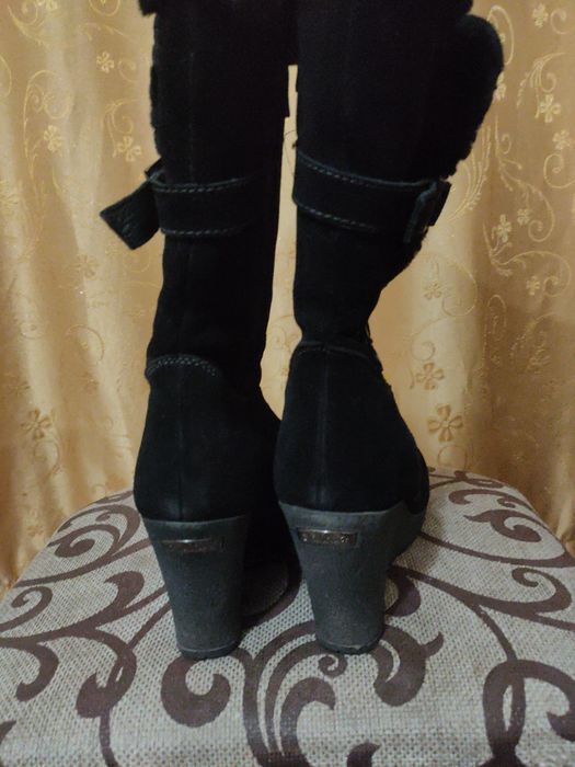 Зимняя женская обувь