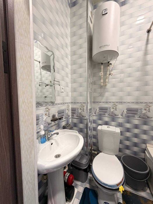 1 xonali 36 m2 5-qavat  5 qavatli yangi gishli dom