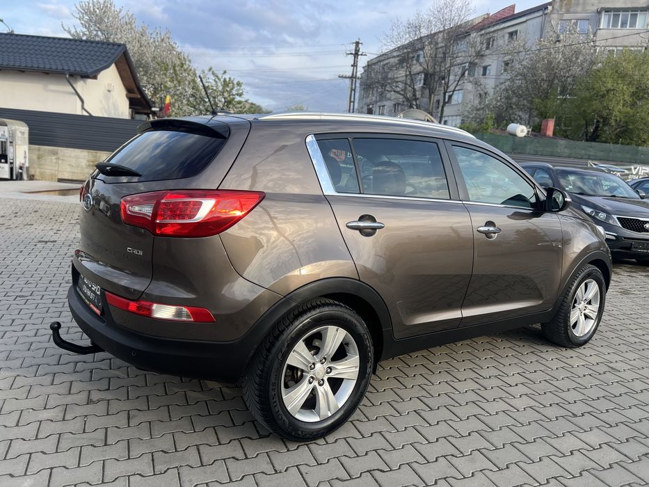KIA Sportage 2011 — imagine 2