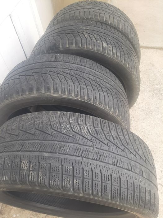 Vând anvelope HANKOOK