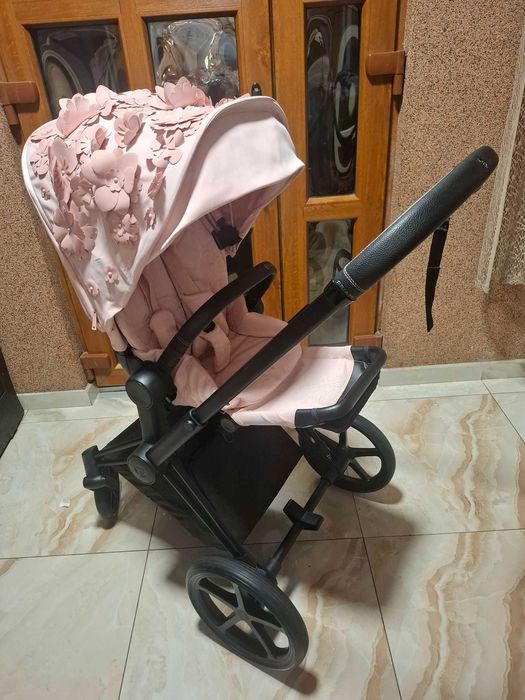 Cărzcior cybex priam simply flowers roz stare foarte bună