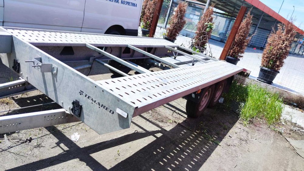 Отдава бус и платформа под наем