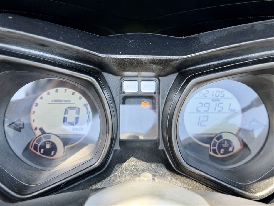 Yamaha Xmax 125cc 2015 ABS / Toba Akrapovic