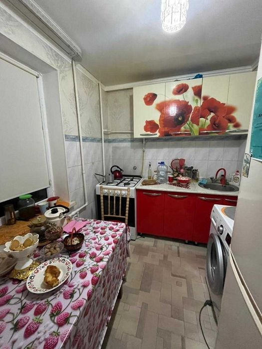 2 - комнатная квартира 8 - мкр