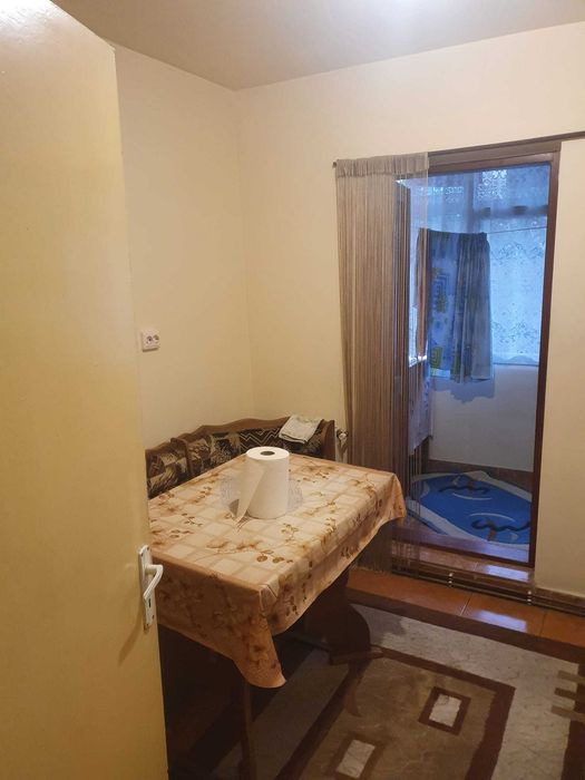Vand apartament 2 camere