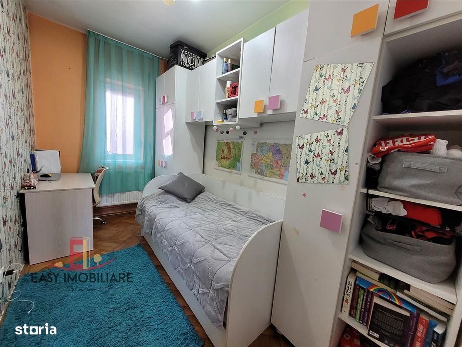 Apartament 4 camere , Piata Matei Corvin , 95mp , Semi-Central