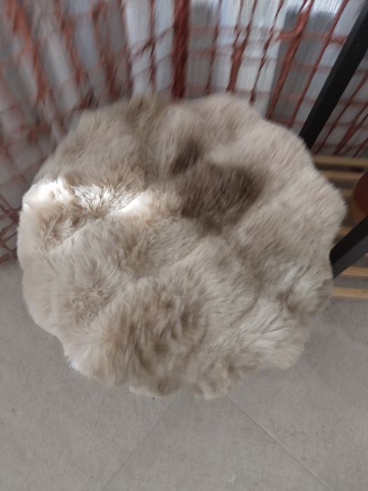 Трикрако столче ( табуретка ) от Перу