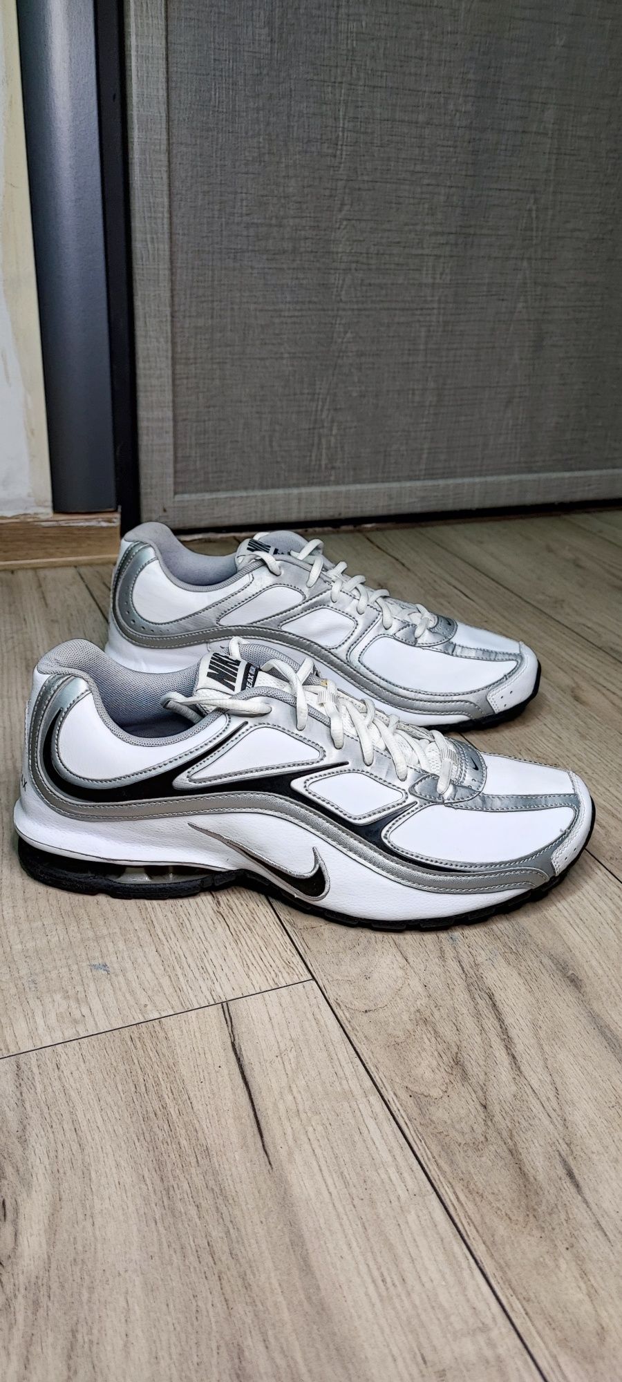 Nike reax run 5 sales running shoes