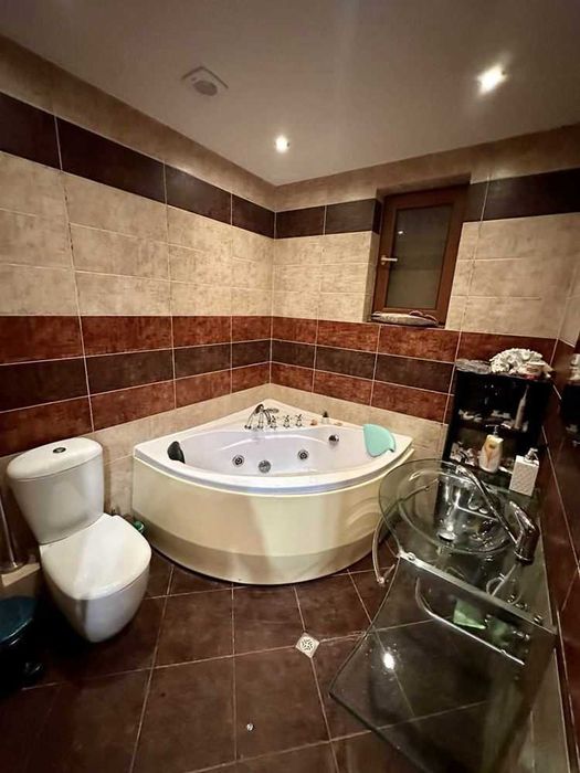 Дава се под наем Четиристаен апартамент в София, Витоша - 120 кв.м за 1100 € - Снимка #12