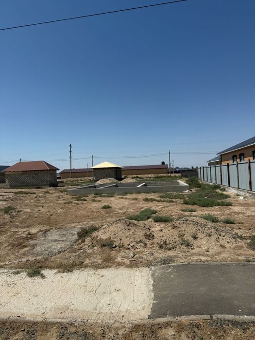 Земля с фундаментом