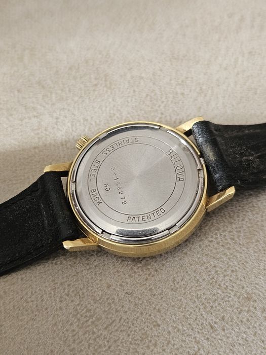 BULOVA Accutron ръчен часовни.