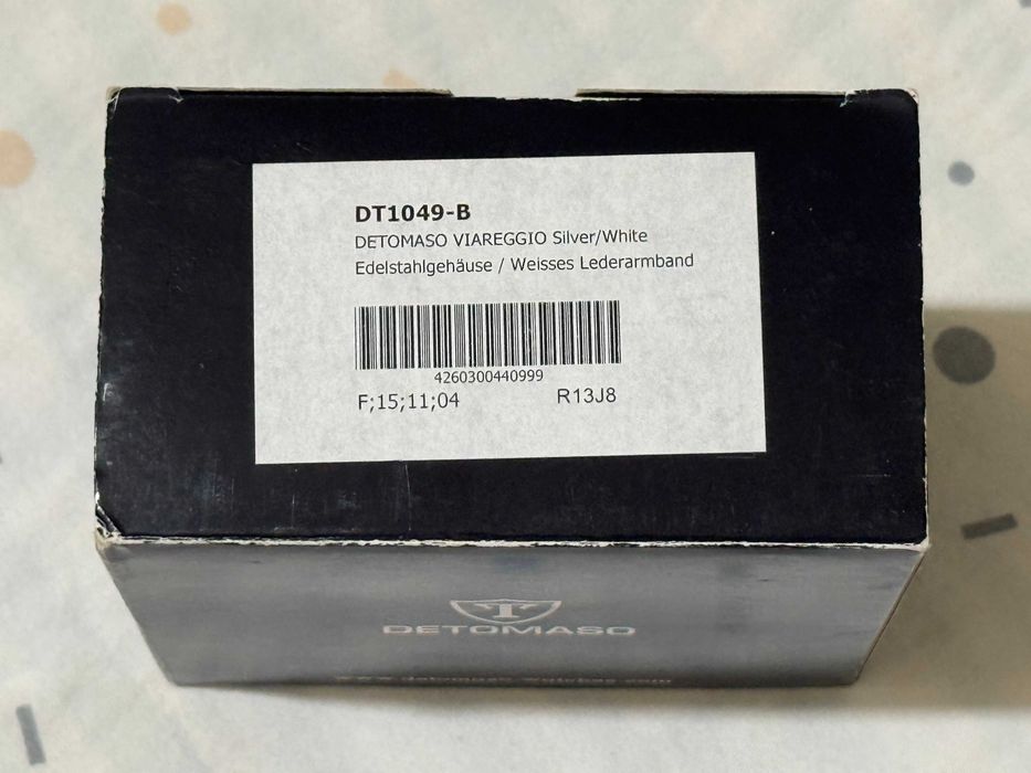Продавам нов мъжки часовник DeTomaso Viareggio DT1049-B – Silver / White, пълен комплект