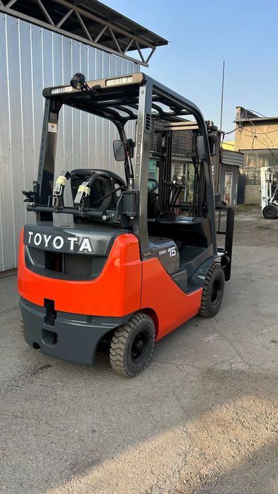 Продам вилочный погрузчик (кара)