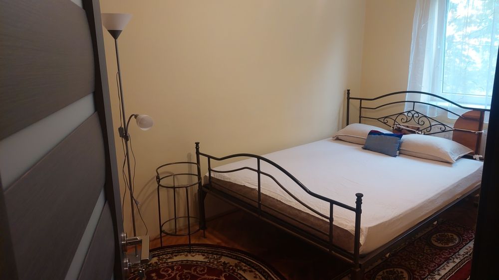 Apartament 2 camere decomandat,etaj.2 renovat recent, balcon închis