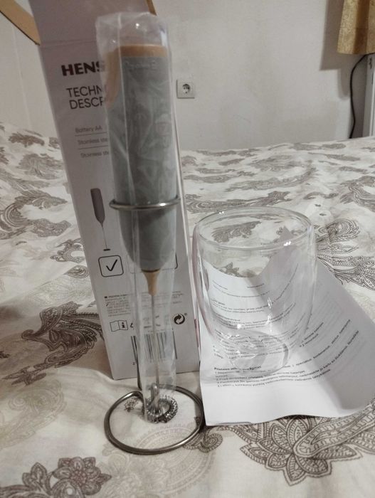 Миксер за мляко със стойка Henske