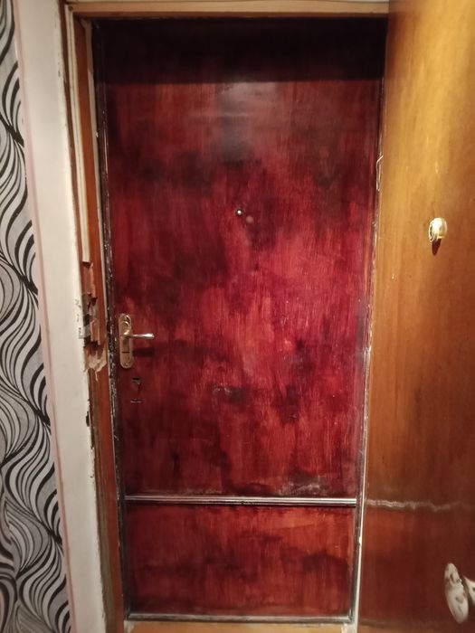 Продам дверь армированная