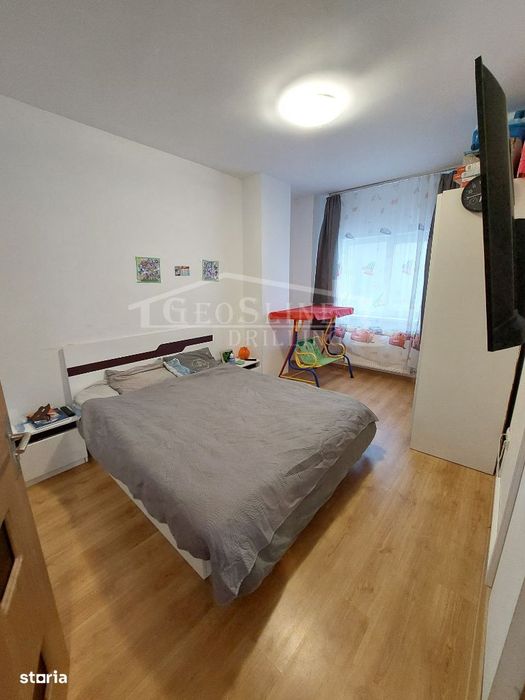 Apartament 2 dormitoare 1 Open-space Parcare privată extra