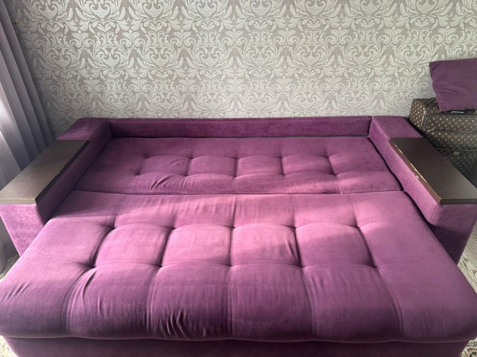 Продам диван раскладной б/у