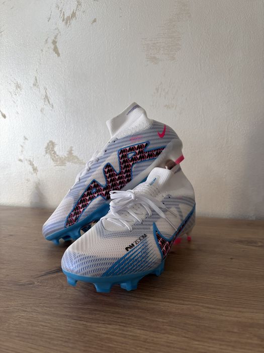 Nike Air Zoom Mercurial Vapor 15