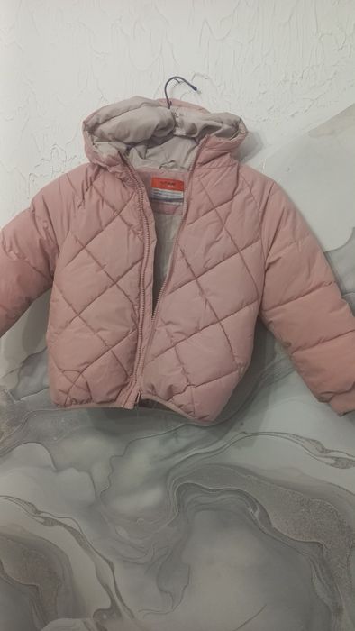 Весенние куртки на девочку