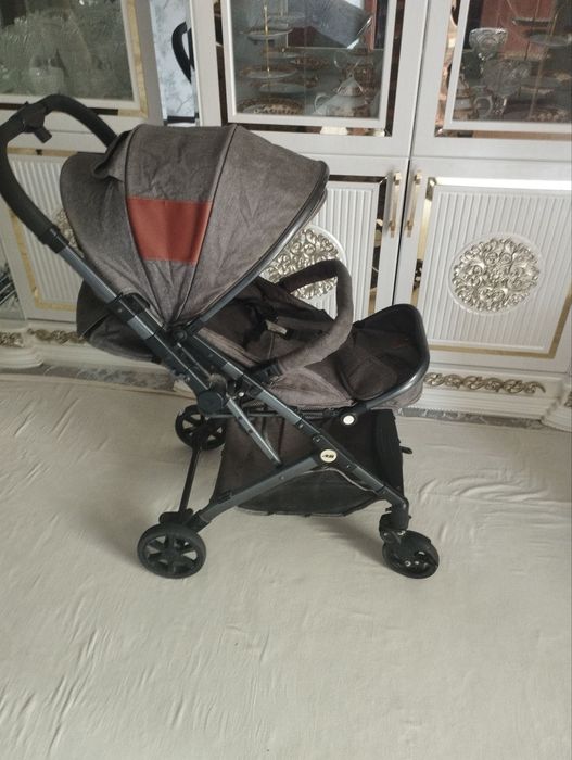 Детская коляска продам срочно