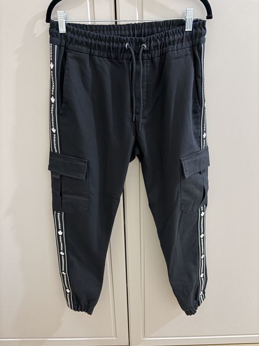 Vand pantaloni dsquared2 M