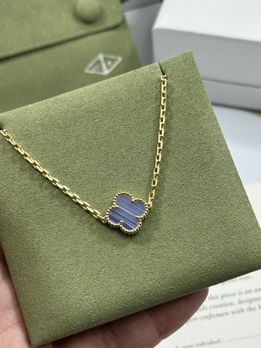 Brățară Van Cleef & Arpels Gold 750 Chalcedony