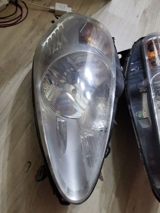 Faruri Fiat Grande Punto