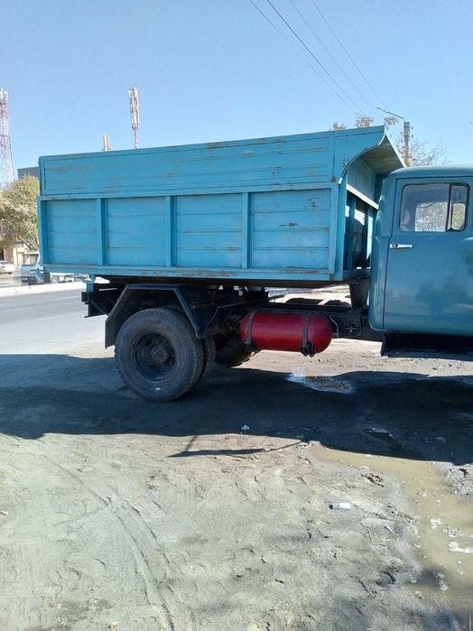 Грузовой самосвал Зил 130