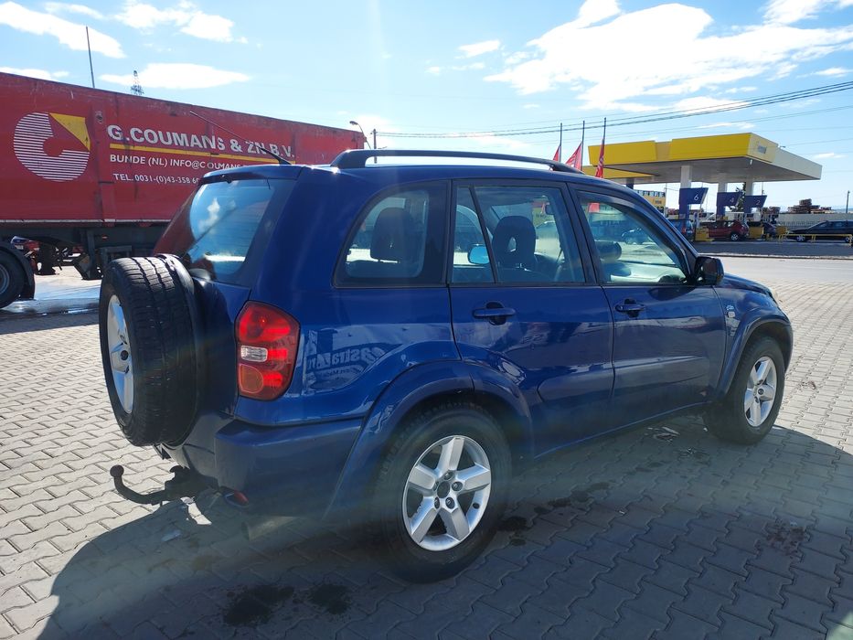 Vând Toyota rav 4