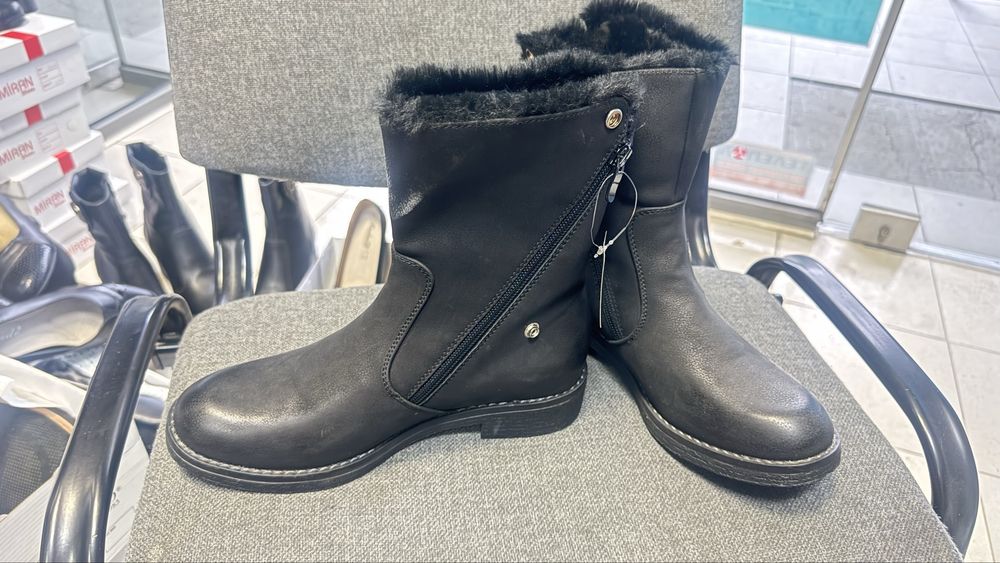 Ботички еко кожа