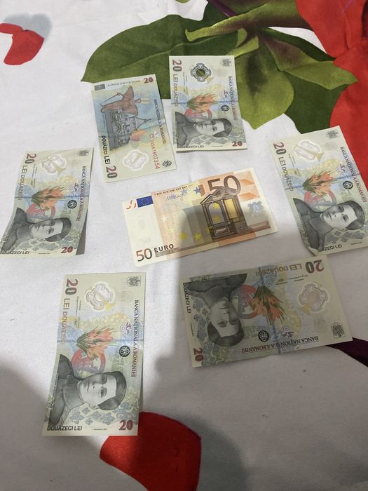 Bacnote romanesti de 20 de lei si bacnota de 50 de euro din 2002