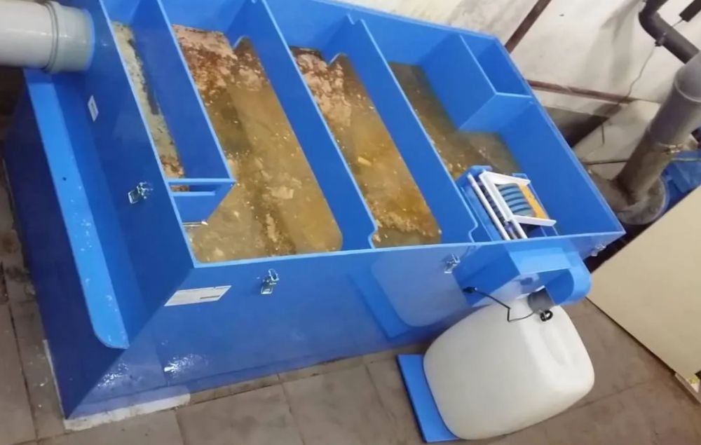 Жироуловитель Чистка