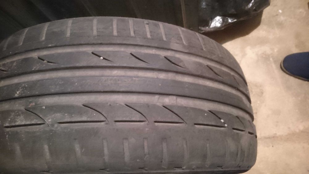 Anvelope Bridgestone 225 40 18
