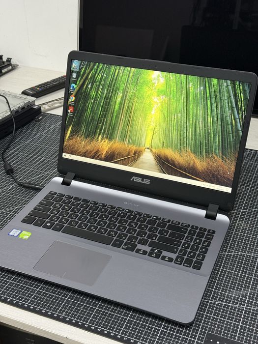 Ноутбук Asus в продаже